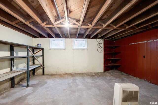 218 S Henry St, Walcott, IA 52773 - photo 33