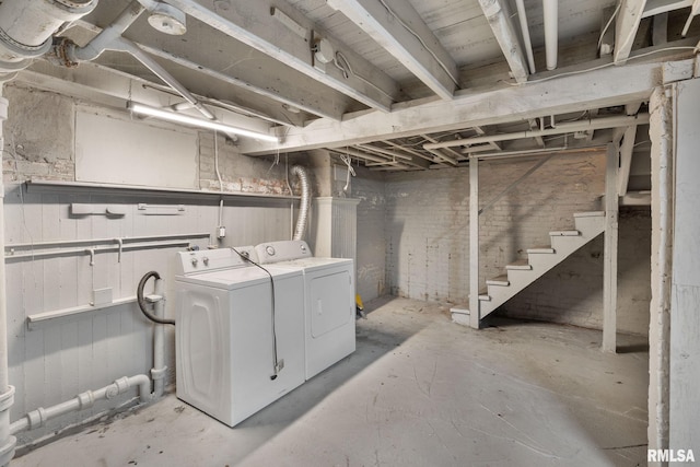 basement featuring independent washer and dryer