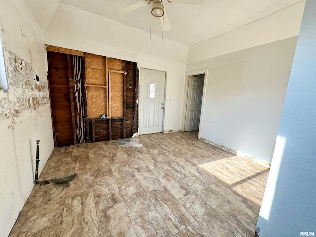 empty room with ceiling fan