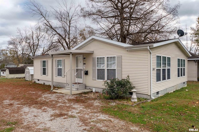 manufactured / mobile home with a shed