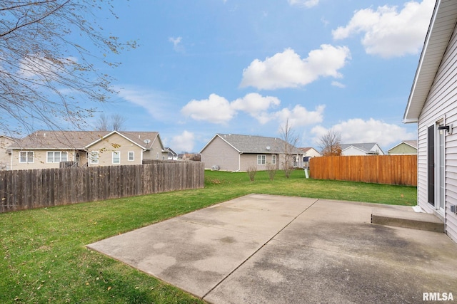 view of yard with a patio