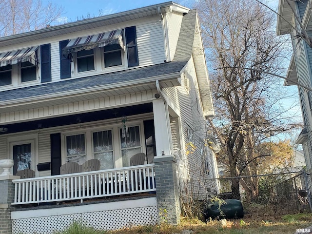 view of front of property with a porch