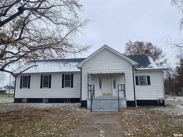 view of front of property