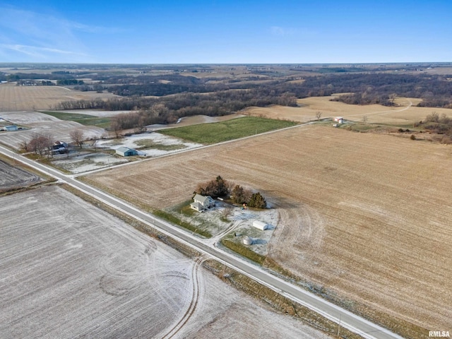 birds eye view of property featuring a rural view