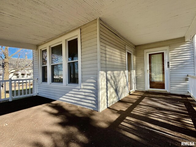 1812 E 1650th St, Paloma, IL 62359 - view of exterior entry