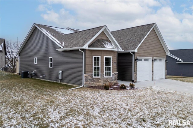 view of front of house featuring a garage