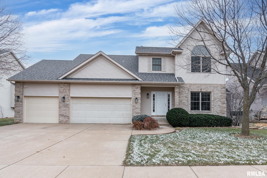 view of front of house featuring a garage