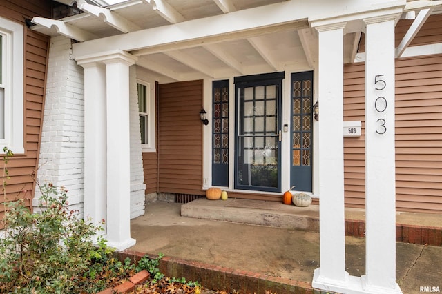 view of entrance to property