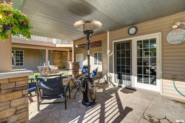 view of patio with ceiling fan