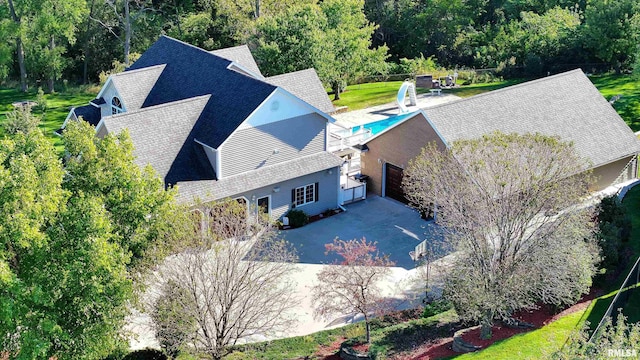 birds eye view of property