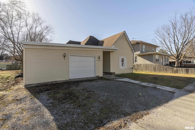 view of front facade with a garage