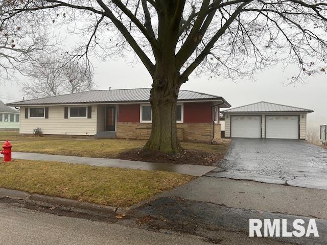 Listing photo 2 for 618 Genesee Ave, Morrison IL 61270