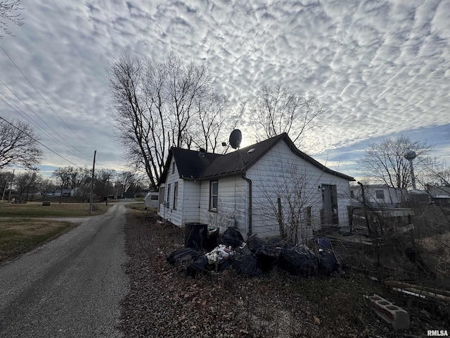 view of side of property