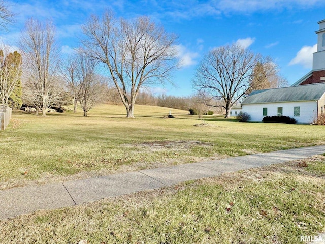 Listing photo 2 for LOT4 4th St, Buffalo IA 52728