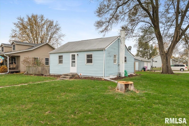 view of front of house featuring a front yard