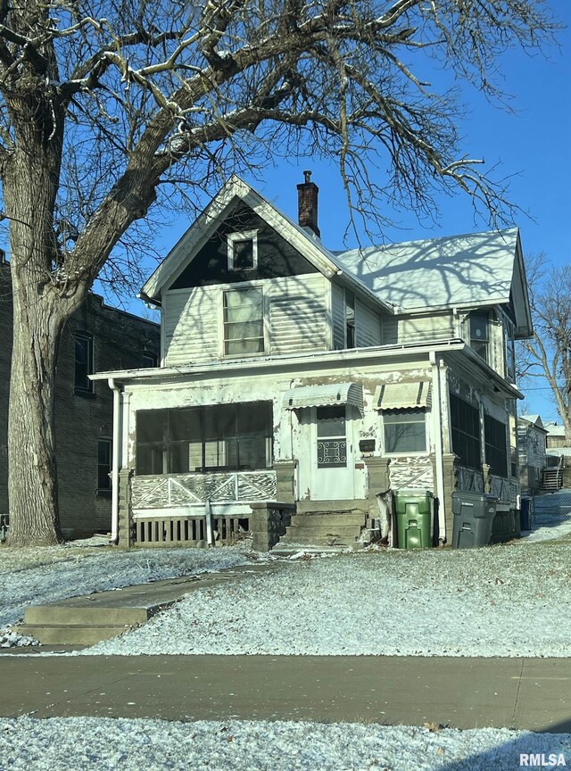 view of front of property