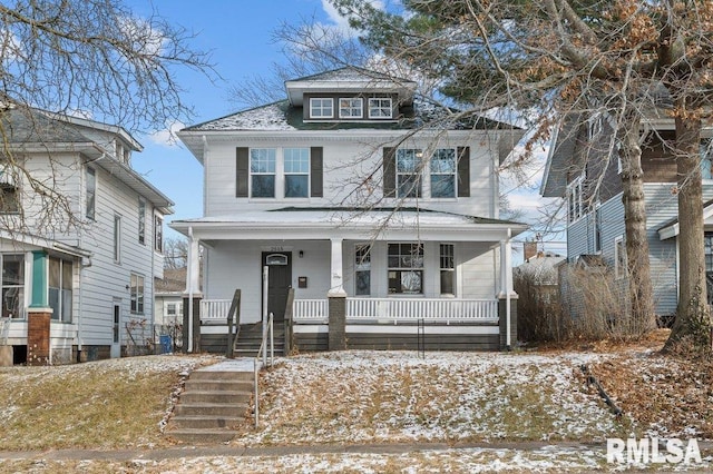 view of front facade featuring a porch