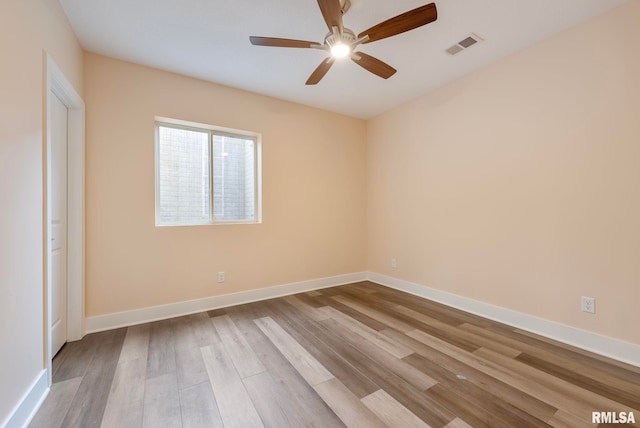 unfurnished bedroom featuring ceiling fan and light wood-type flooring