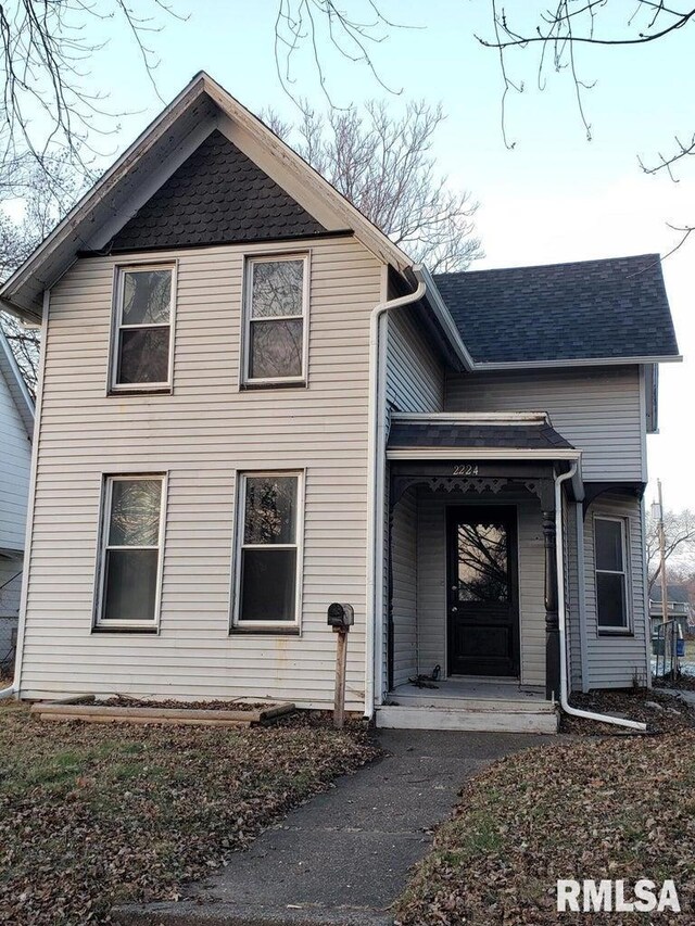 view of front of home