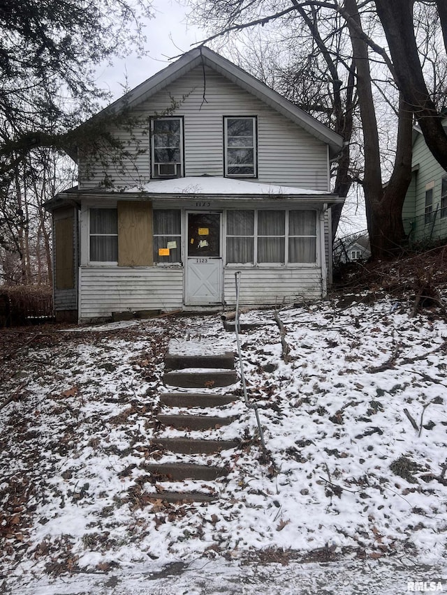 view of front of home