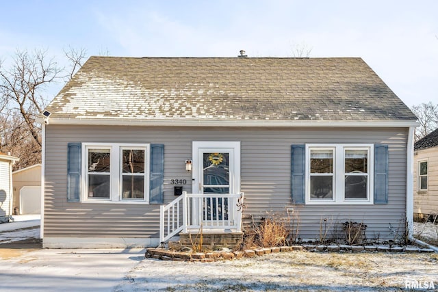 view of front of property