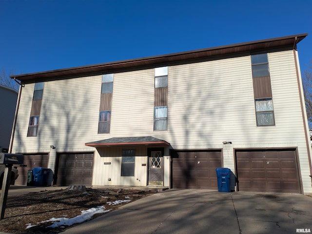 view of front of home with a garage