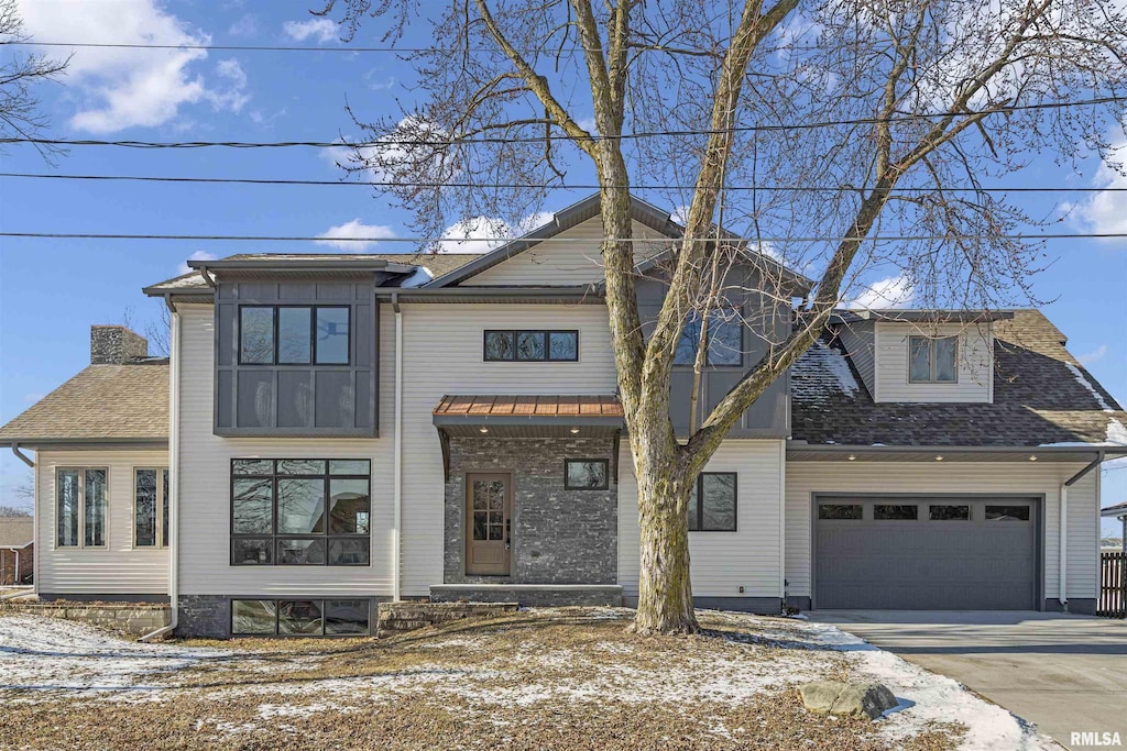 view of front of house featuring a garage