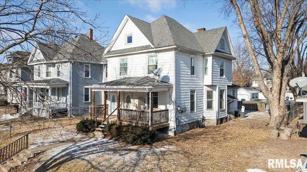 view of front of house with a porch