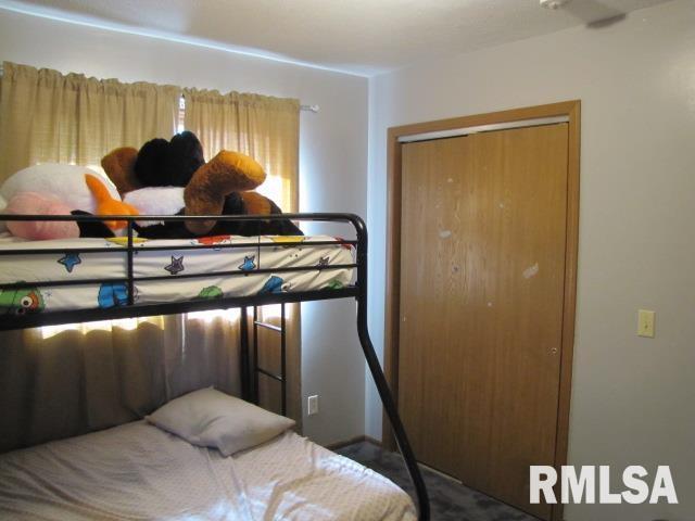 bedroom featuring a closet