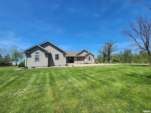 2260 260th Ave, De Witt, IA 52742 - ranch-style house featuring a front yard