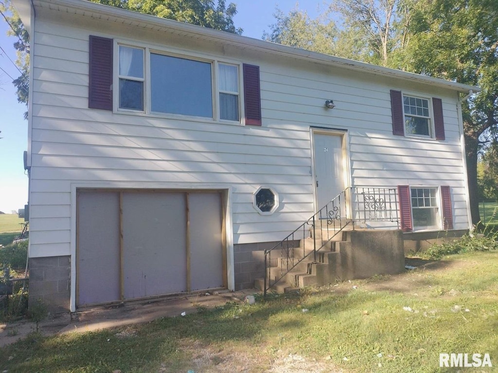 214 S 3rd St, Cambridge, IL 61238 - photo 1