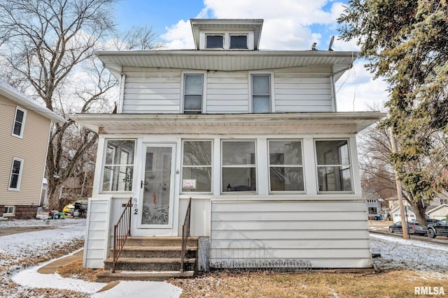 view of front of house