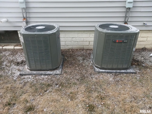 exterior details featuring cooling unit