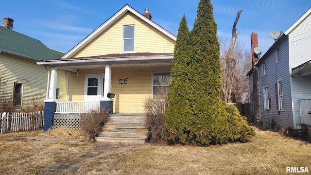 view of front facade featuring a porch