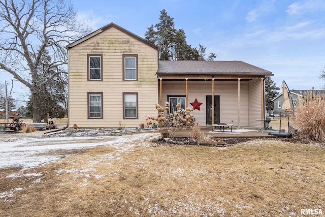 view of front of house featuring a patio