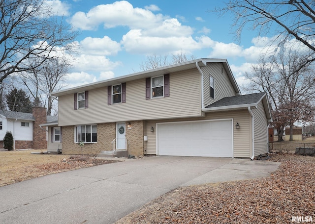 view of front of house featuring a garage