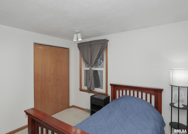 bedroom featuring a closet