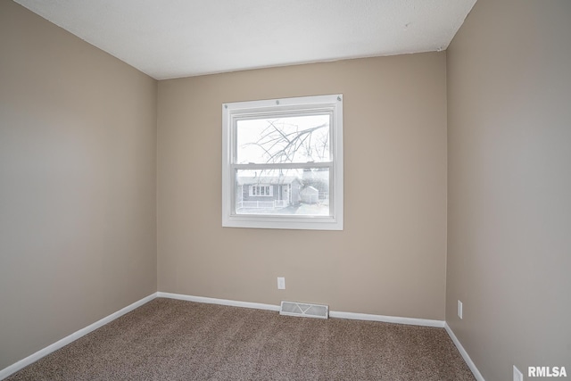 empty room featuring carpet