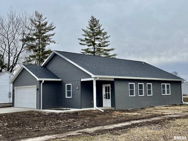 view of front facade with a garage