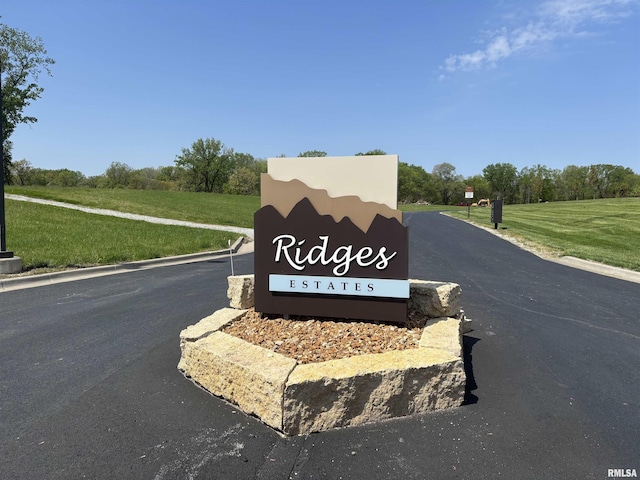 601 W 6th St, Coal Valley, IL 61240