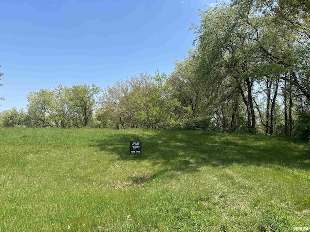 601 W 6th St, Coal Valley, IL 61240