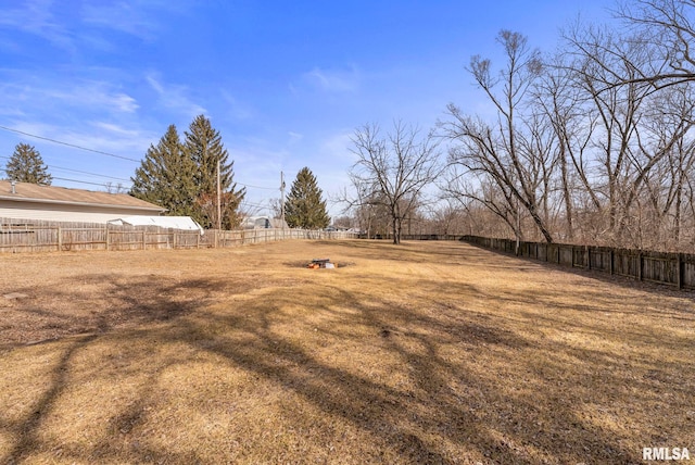 view of yard featuring fence