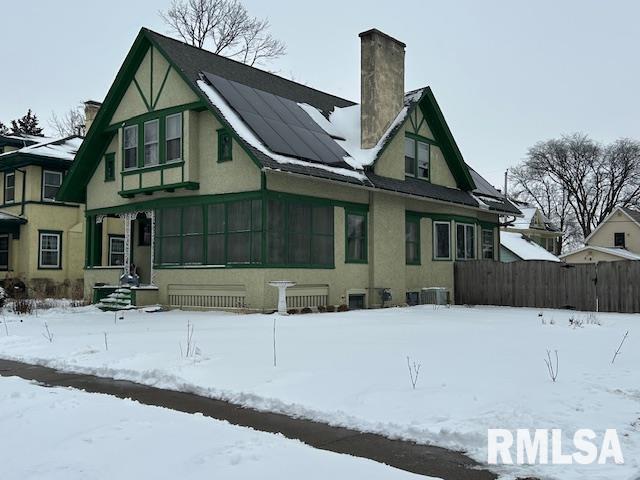 Listing photo 2 for 2205 Roosevelt St, Clinton IA 52732