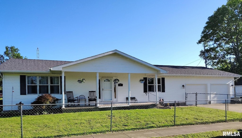 223 N King St, Hurst, IL 62949 - photo 1