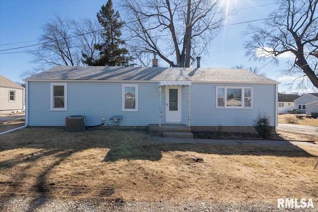 ranch-style home with a front yard