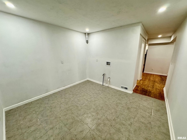 laundry area with recessed lighting, laundry area, washer hookup, visible vents, and baseboards