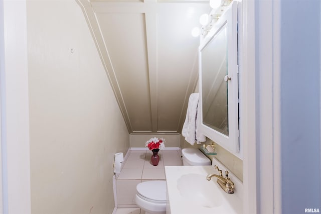 bathroom featuring a sink and toilet