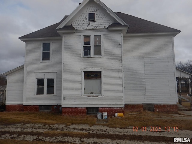 view of property exterior