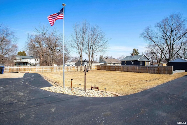 view of yard featuring fence