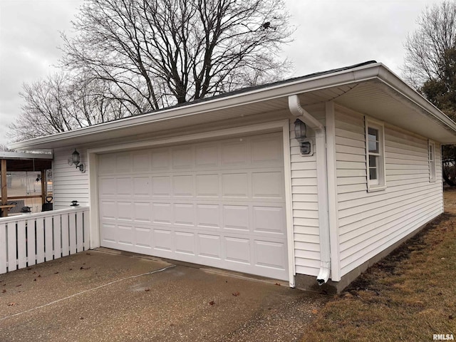 view of detached garage